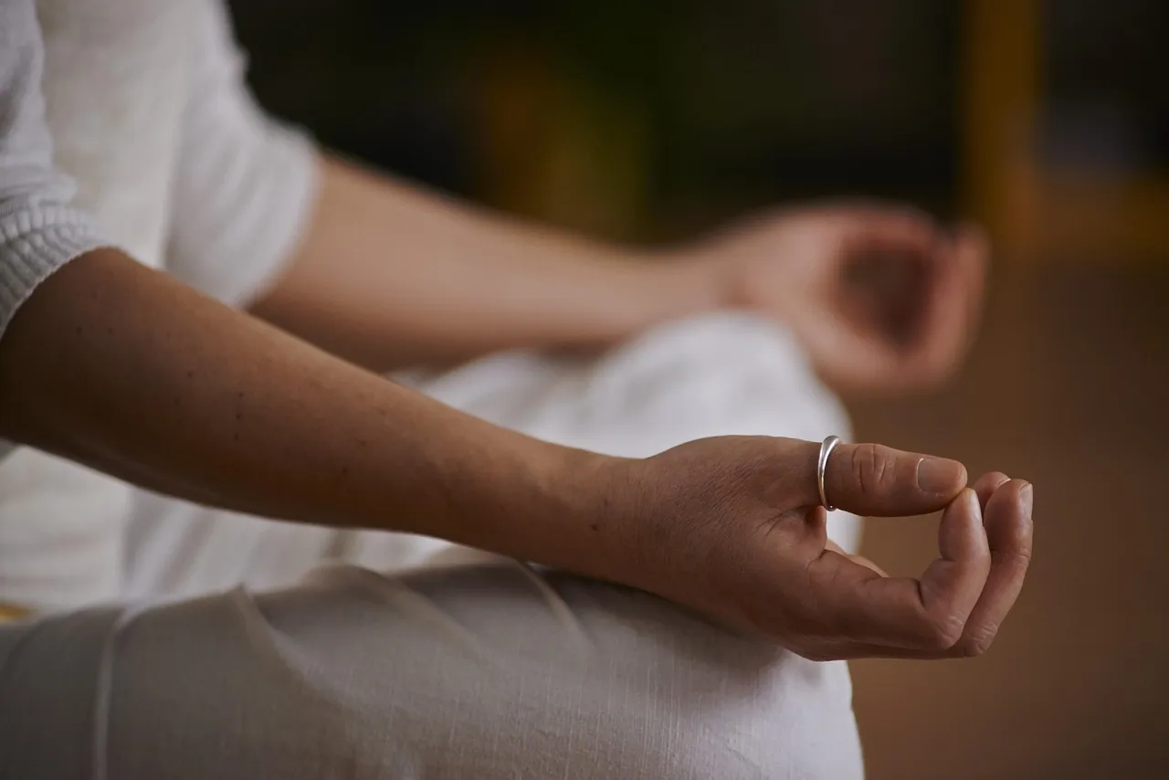 Yoga, meditation, pose — illustrating Counting Volume for Compound Lifts: Fractional vs Whole Sets