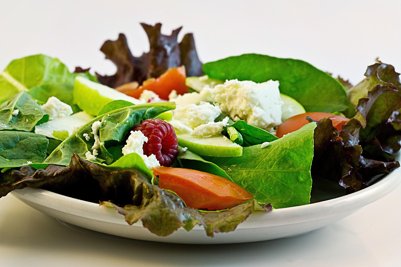 Salad, fresh, organic — illustrating GLP-1s and ‘Food Noise’: The Science of Reduced Cravings