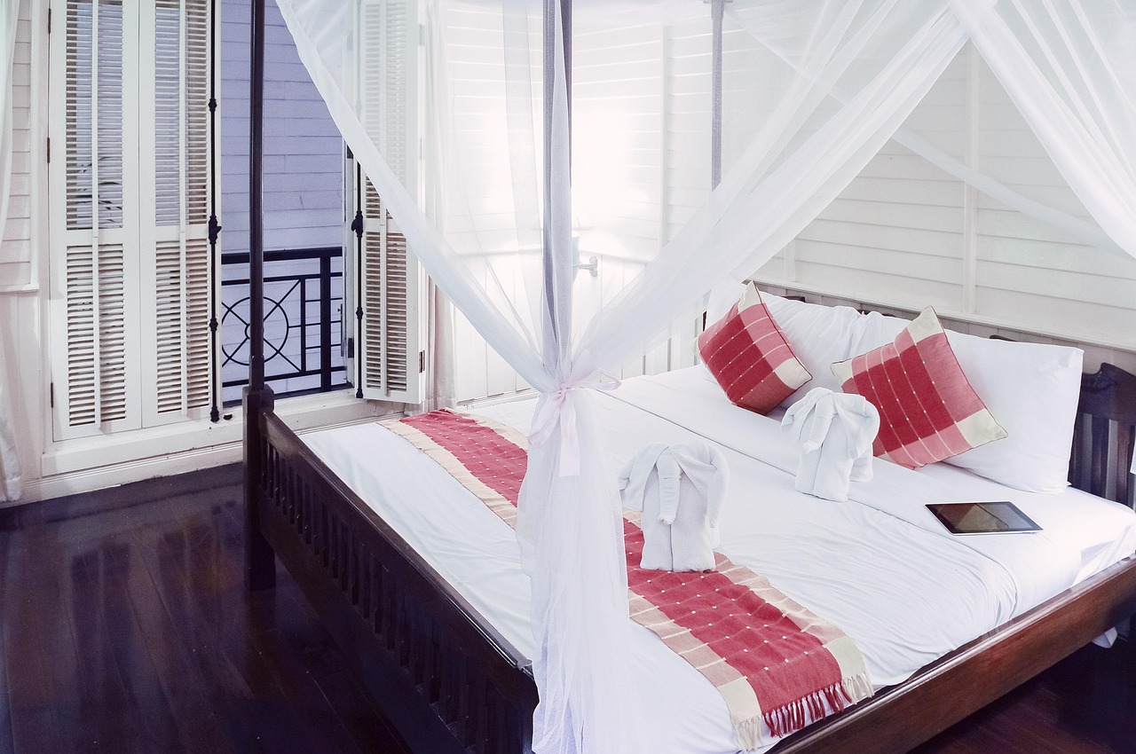 Hotel, bed, clean — illustrating L-Theanine, Stress, and Sleep
