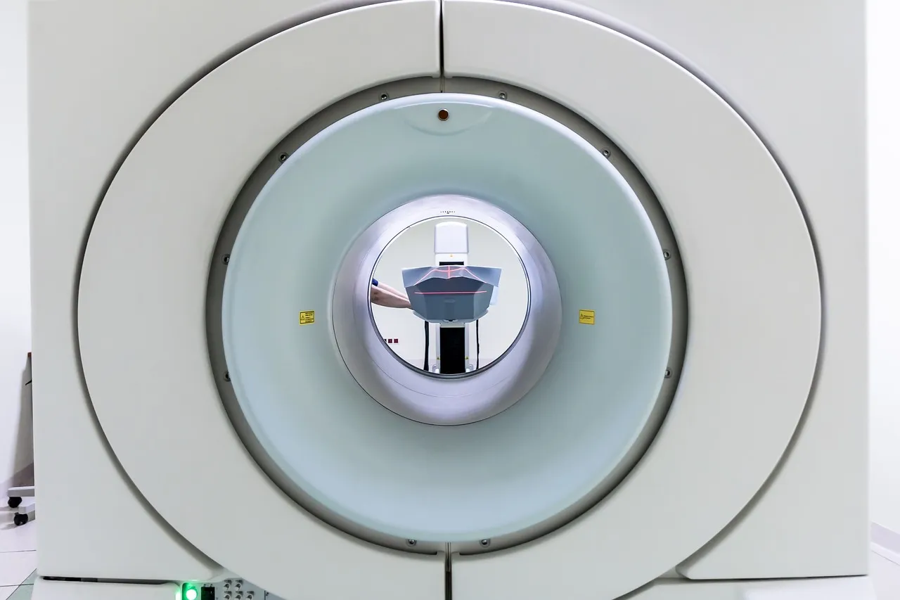 Mri, magnetic resonance imaging, diagnostics — illustrating Macro Split for Fat Loss: Calories First, Then Macros