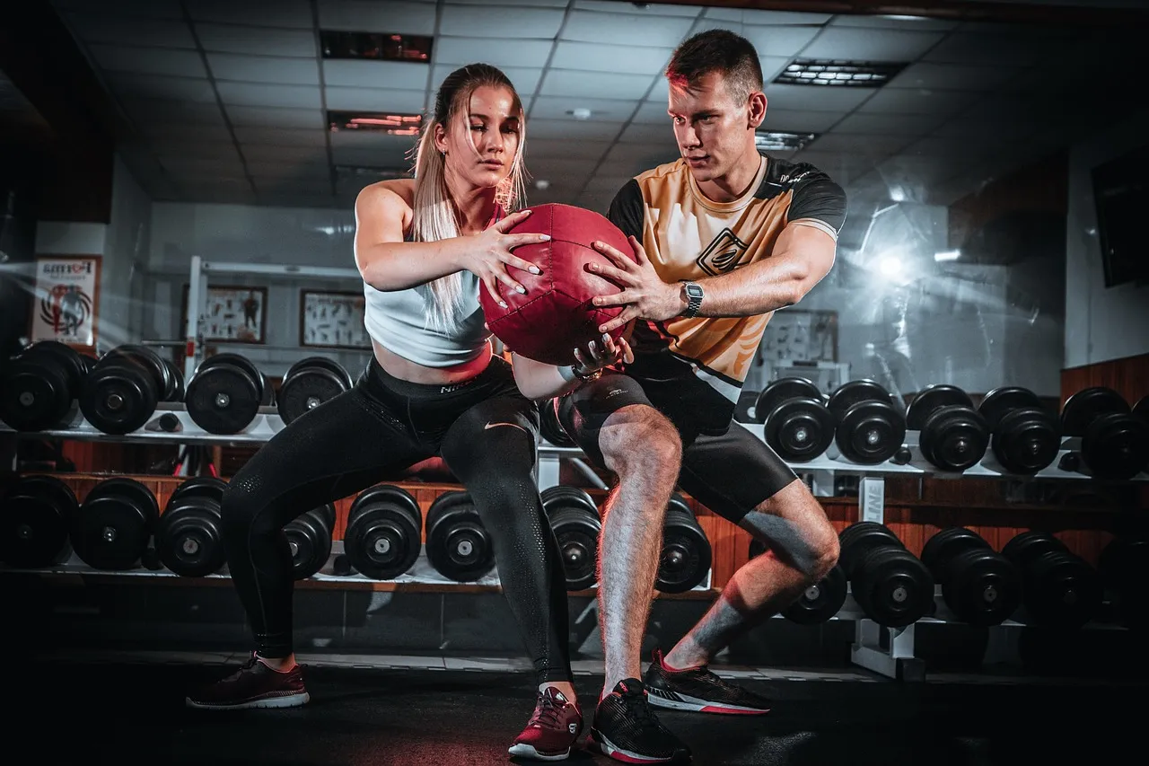 Man, woman, workout — illustrating Overtraining Syndrome: Myth, Reality, and the Gray Zone