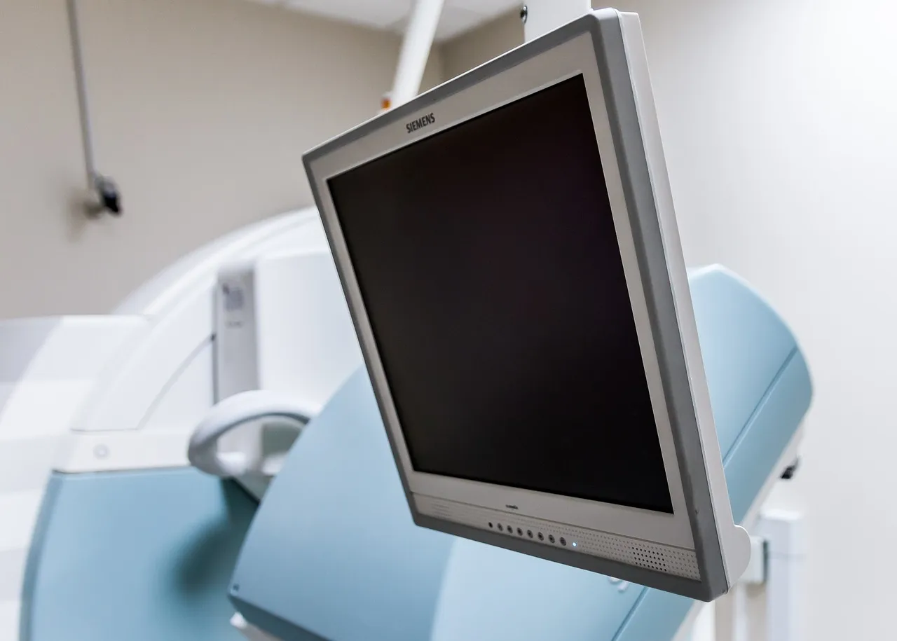 Mri, magnetic resonance imaging, diagnostics — illustrating Restarting a GLP-1 After a Break: Do You Re-Titrate?