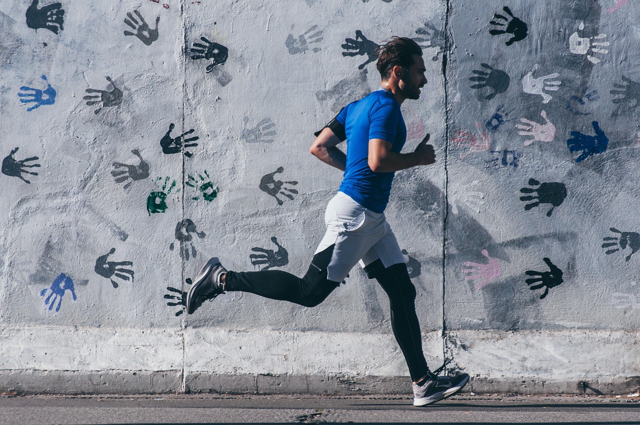 Man, runner, running — illustrating Resting Heart Rate as a Recovery Signal