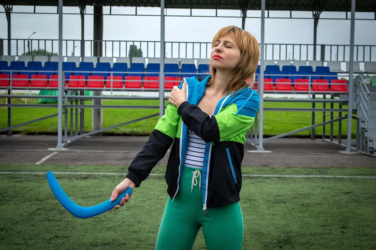 Sports, boomerang, shoulder pain — illustrating The Autonomic Nervous System and Recovery