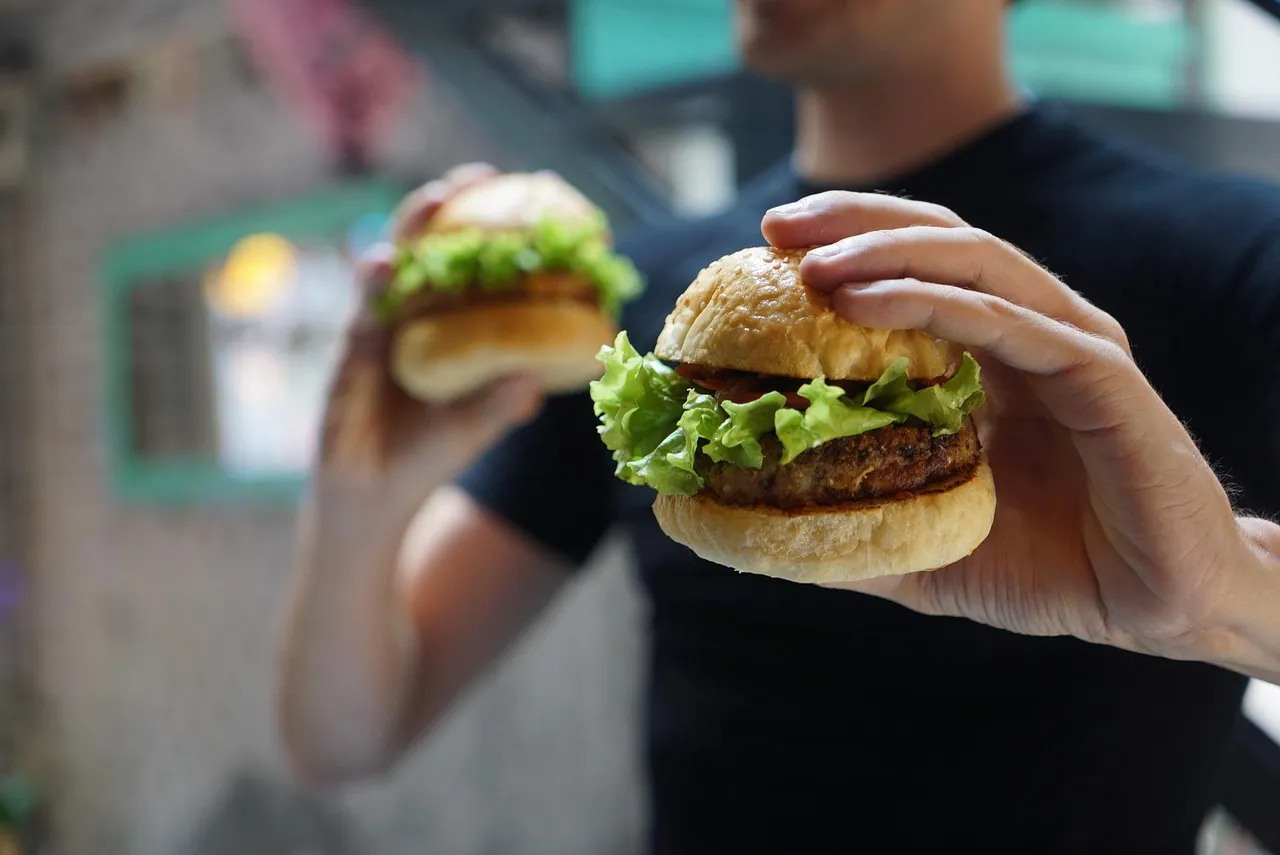 Hamburger, vegan, vegetarian — illustrating The Longevity Diet: What the Evidence Supports