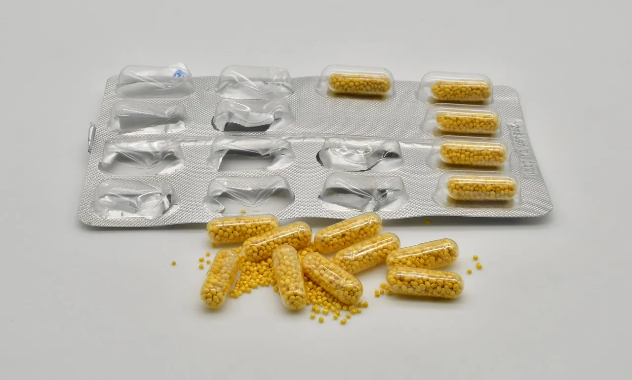 Tablets, vitamins, health — illustrating Urolithin A and Mitophagy