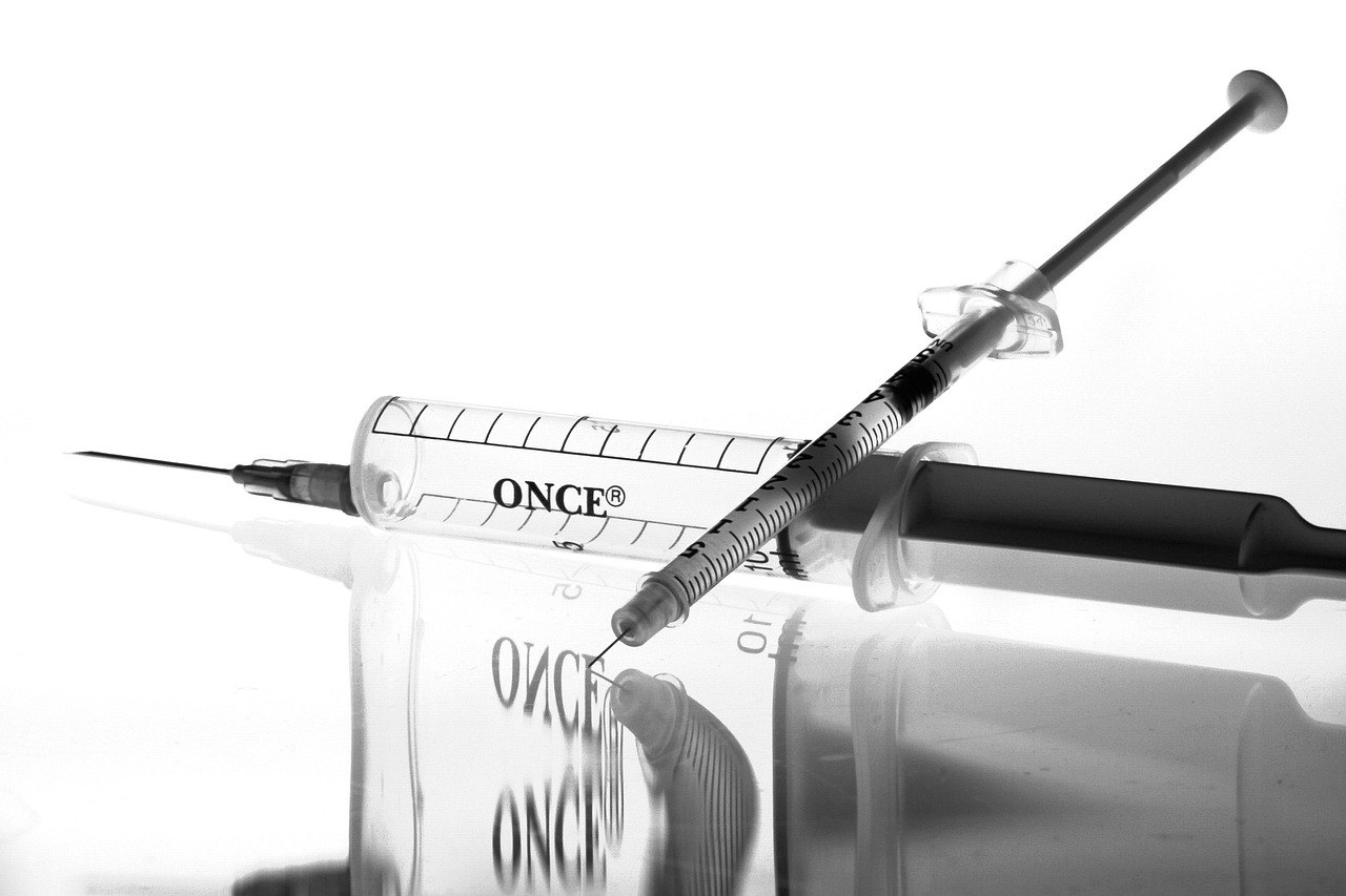 Medicine, syringe, vaccine — illustrating What Happens When You Stop a GLP-1?