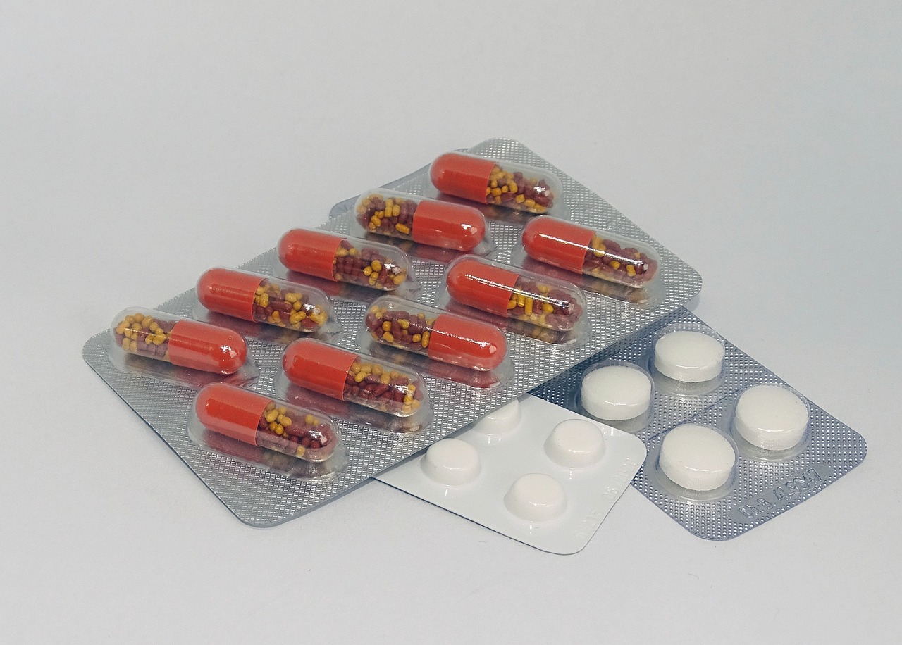 Tablets, pills, ill — illustrating Why Most Longevity Supplements Disappoint